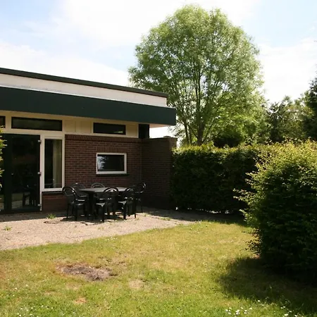 Resort Type D Basis 8 Persoons Bungalow *